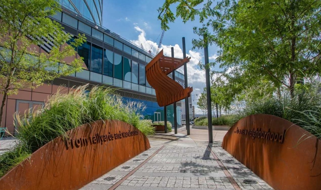 Developer Opens Walking Museum in Seaport